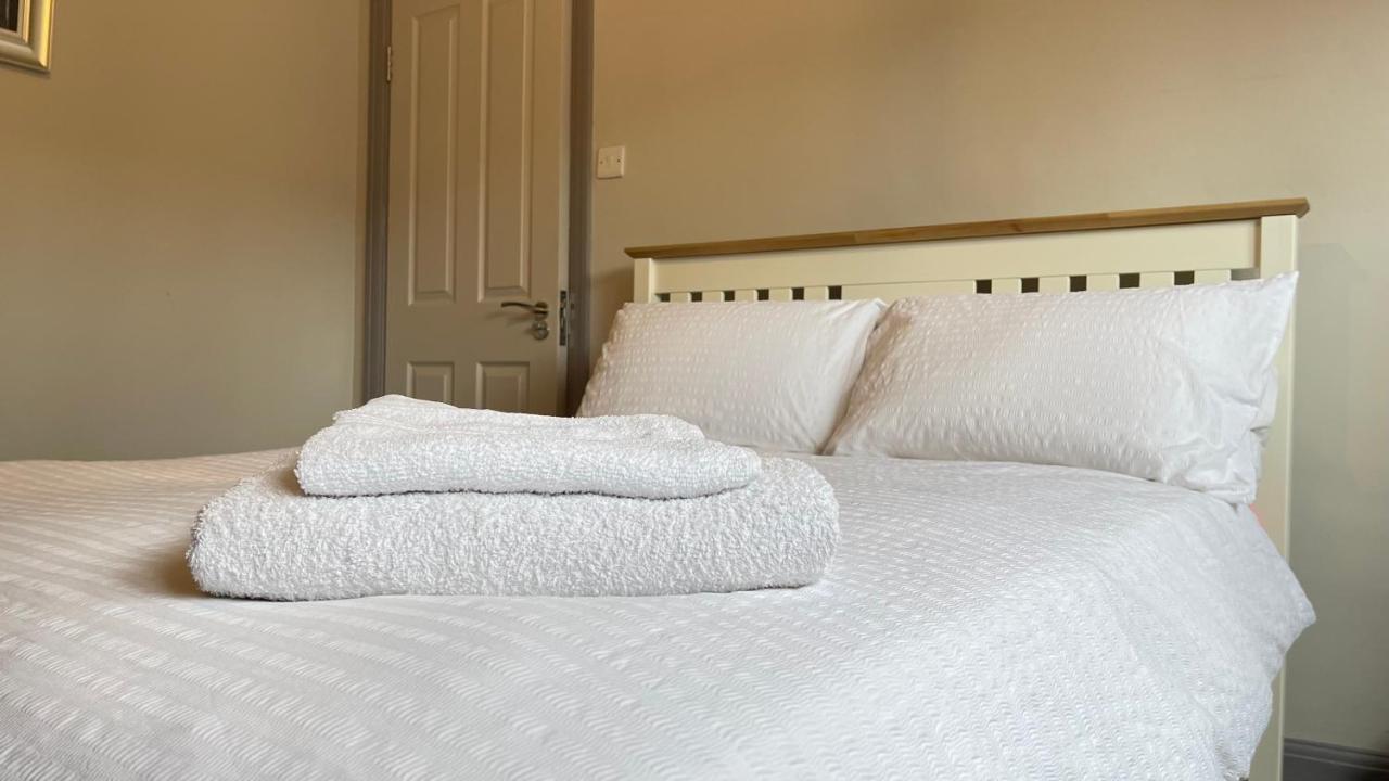 Spacious Double Room With Private Bathroom In Quiet Area Only 20 Min To Central London Streatham Vale Extérieur photo
