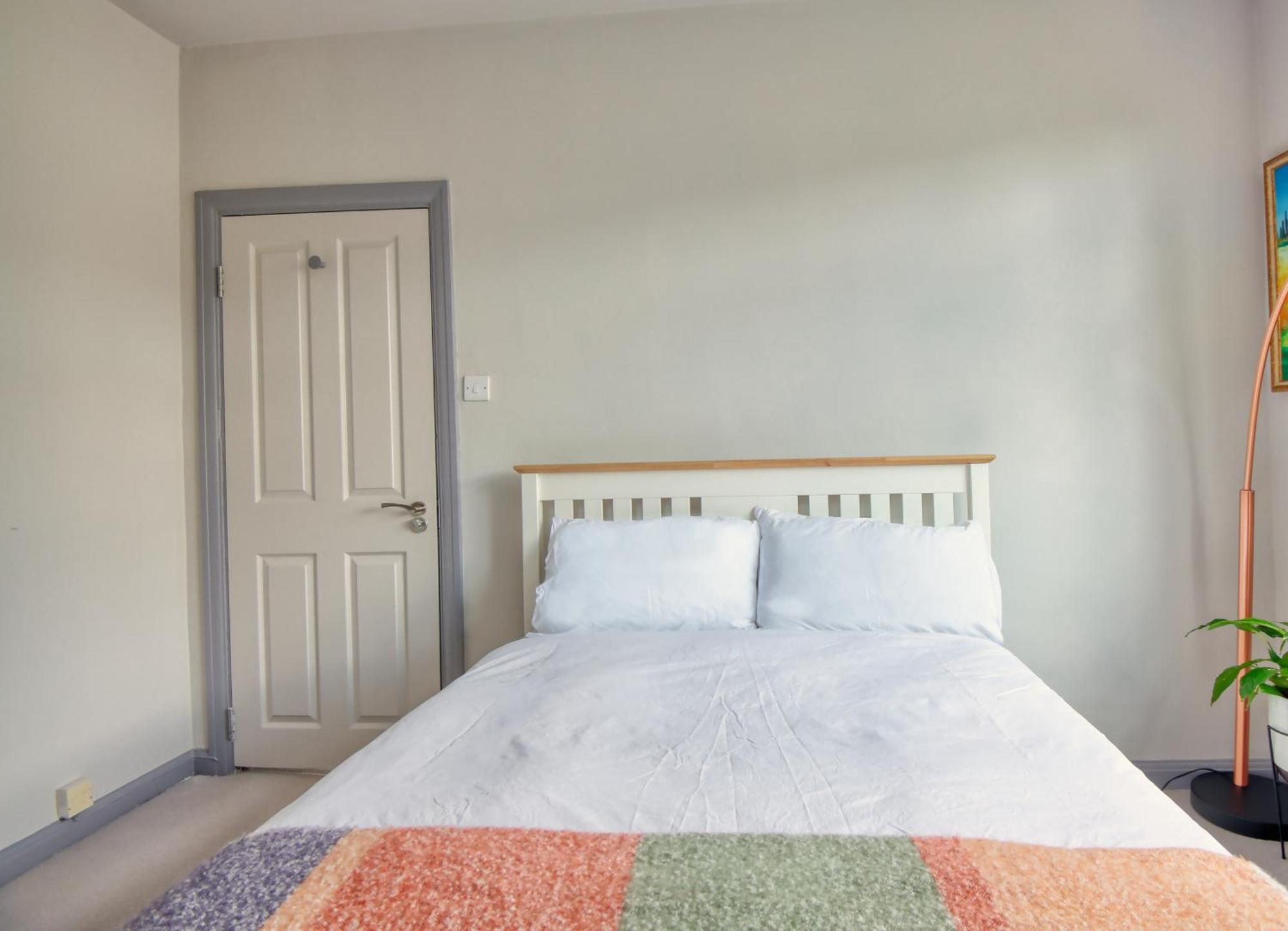 Spacious Double Room With Private Bathroom In Quiet Area Only 20 Min To Central London Streatham Vale Extérieur photo