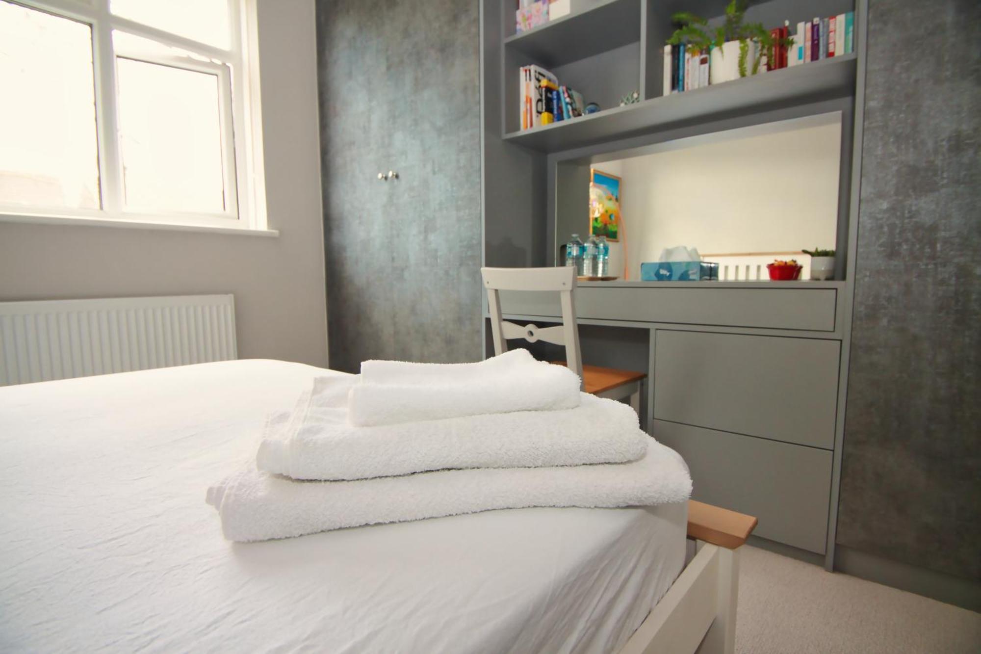 Spacious Double Room With Private Bathroom In Quiet Area Only 20 Min To Central London Streatham Vale Extérieur photo